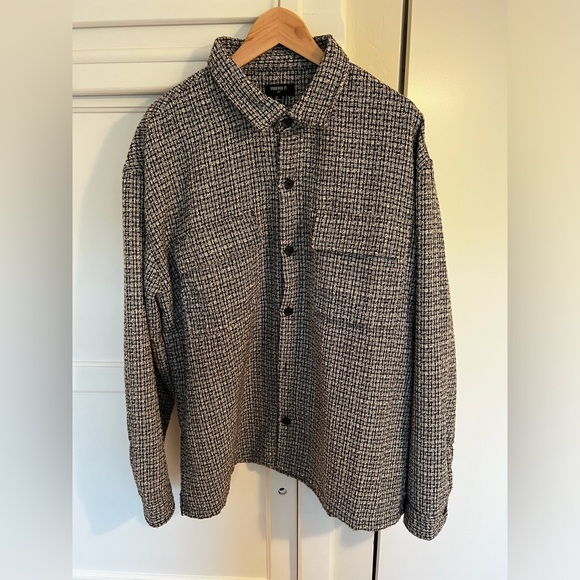 Zara black and white plaid shirt jacket. Worn 2-3 times - Picture 1 of 6
